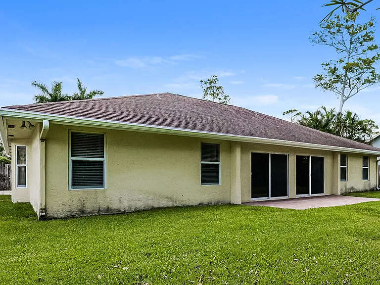 13515 Northumberland Cir — Photo 16