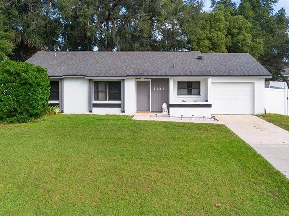 1088 N Harbor Dr, Deltona, FL 32725