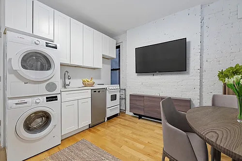 203 Spring St #4 Photo 1