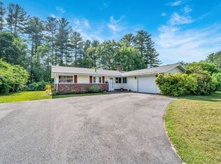 8 Raymond Rd, Chelmsford, MA 01824