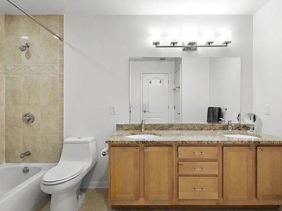 4th image of 108 Monroe St APT 2A