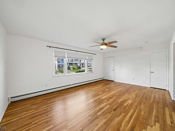 3rd image of 33 N Willow St APT 1