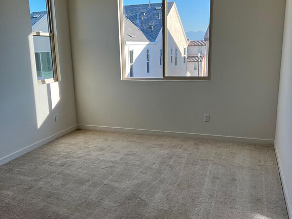 4th image of 2556 Embry Ln