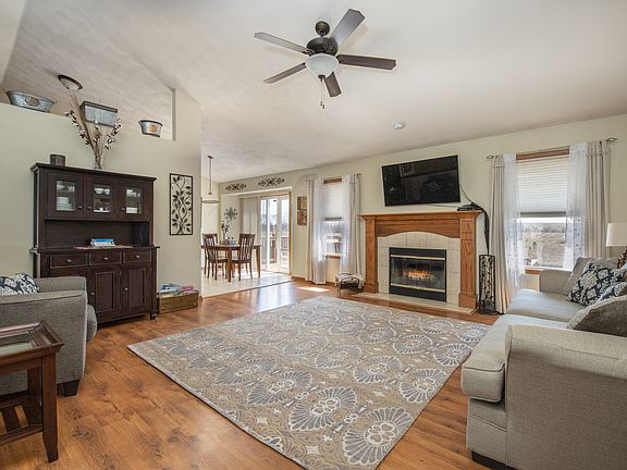 4th image of 2721 Bibury Dr