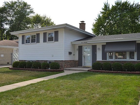 3rd image of 1344 Pennsylvania St