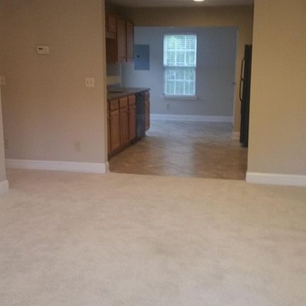 5th image of 824 Penny Ln