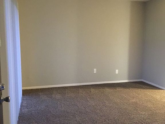 3rd image of 1279 E Madison Ave APT 101