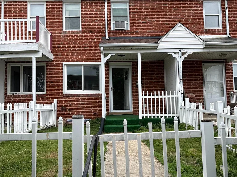 1542 Becklow Ave — Photo 20