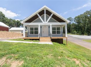 1029 Smyzer Rd, Townville, SC 29689