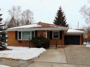 1949 Van Deuren St, Green Bay, WI 54302