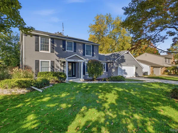 16235 Winchester Dr, Northville, MI 48168