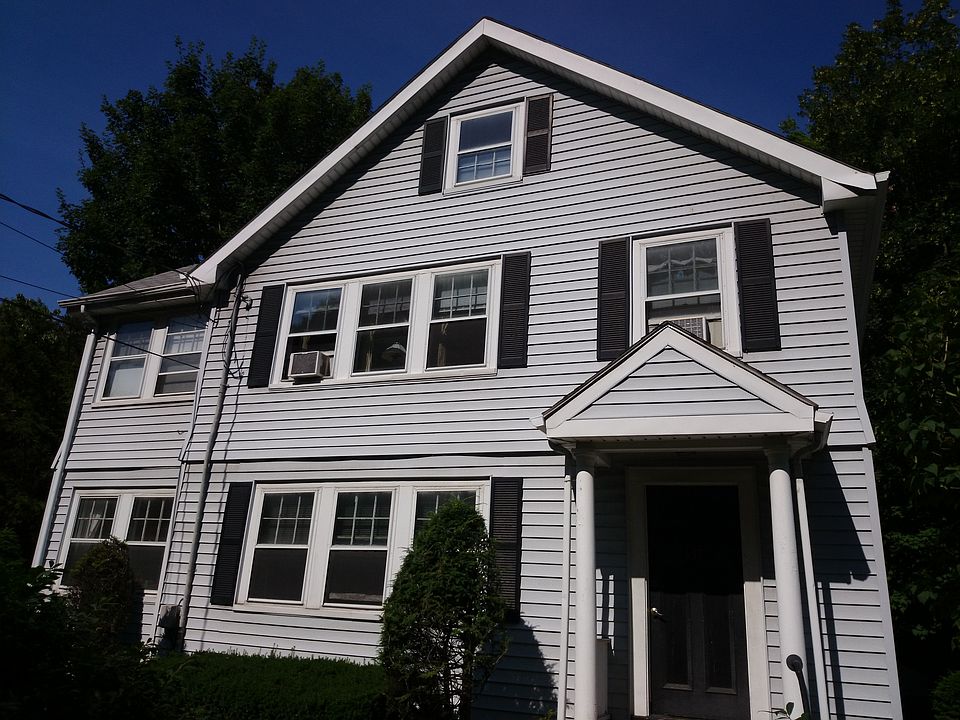 2nd image of 137 Foster St