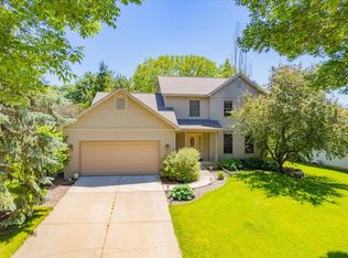 5145 Oak Valley Dr, Madison, WI 53704