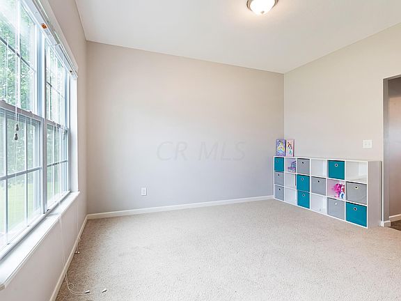 4th image of 144 Mannaseh Dr E