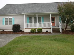 300 Sea Gate Dr, Newport, NC 28570