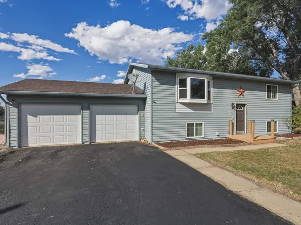 520 Swallow Dr, Box Elder, SD 57719