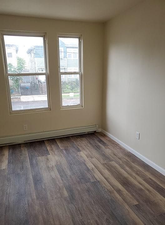 2nd image of 614 N 5th St APT 3