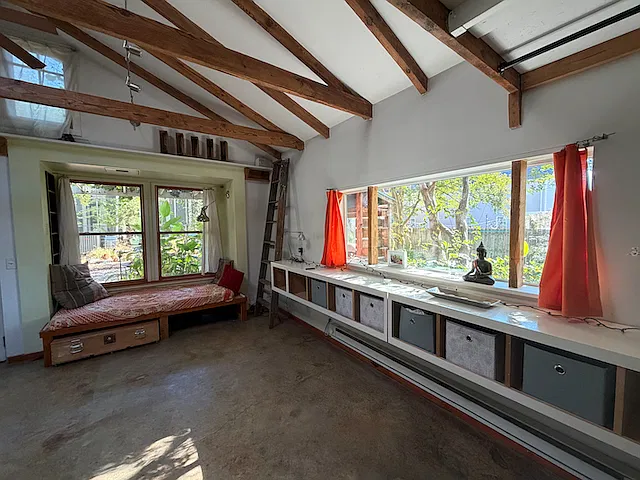 Studio, 400 sqft, $950 — Photo 3