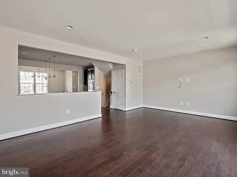 10715 Caledonia Meadow Dr — Photo 12