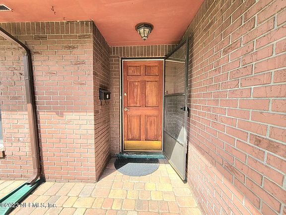 2nd image of 4767 PRAVER Drive S