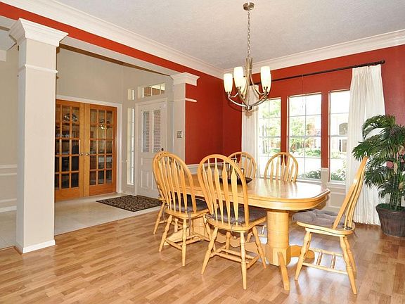4th image of 17402 Meadow Heights Dr