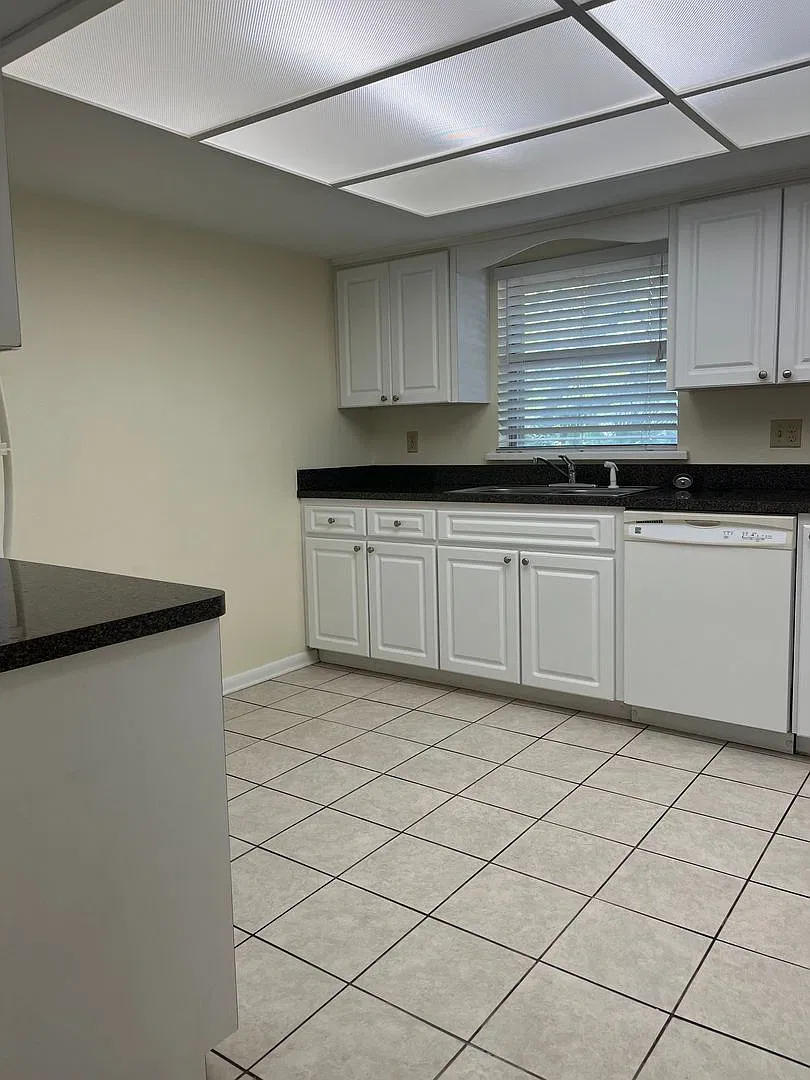 High View Apartments — Photo 1