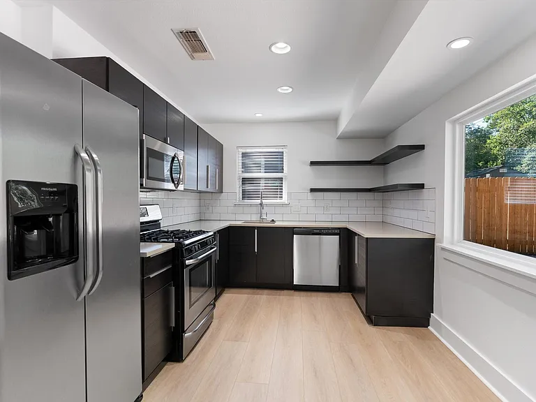 4807 Aberdeen Dr — Photo 6