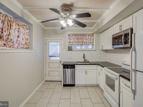 5th image of 2622 S 11th St