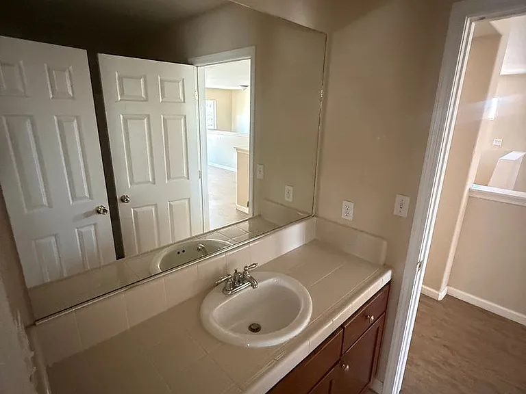 11425 Mondego Dr — Photo 37