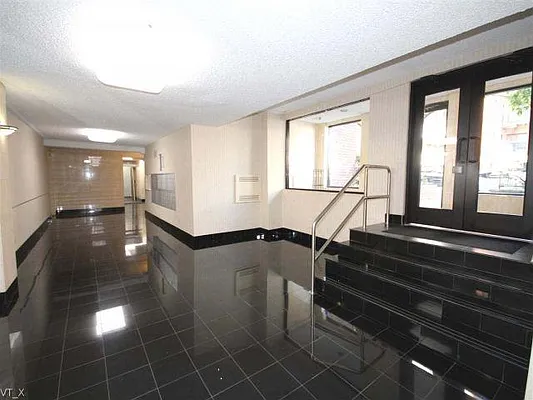 Sold by Fillmore | media 33