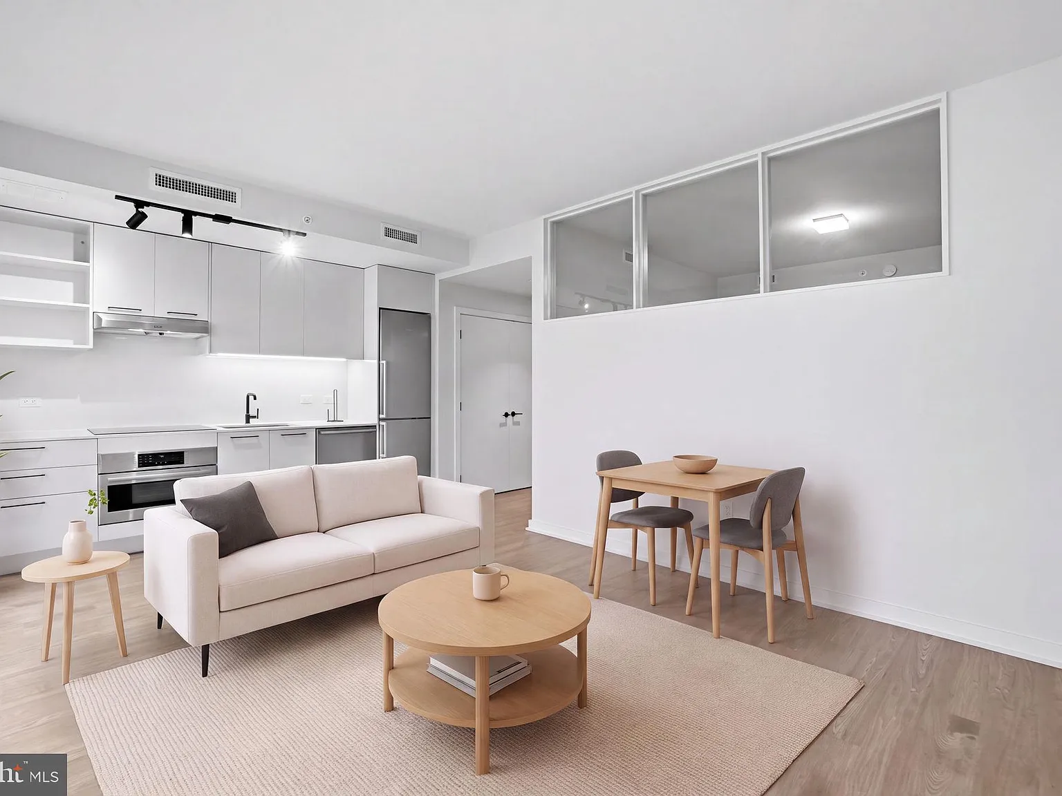 1 bed, 1.0 bath, 621 sqft, $2,299 — Photo 4