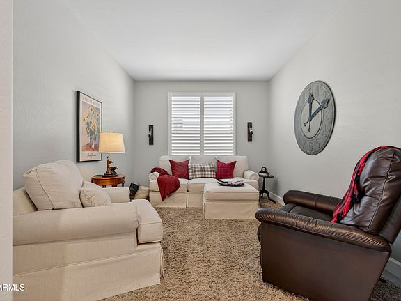 4th image of 16925 W EARLL Drive W