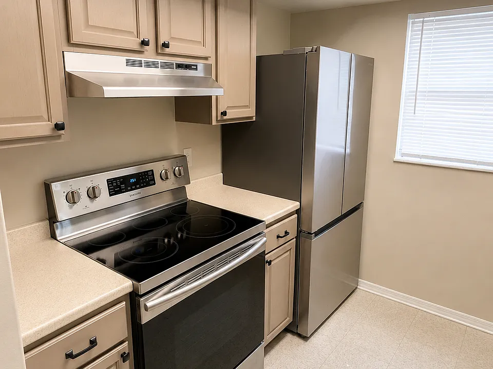1604 E Whispering Hills Rd #1604