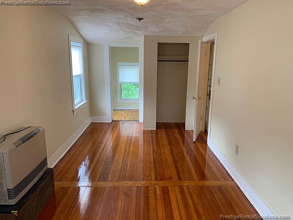 4th image of 194 Fairmount Ave #9