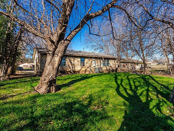 4th image of 6110 Songwood Dr