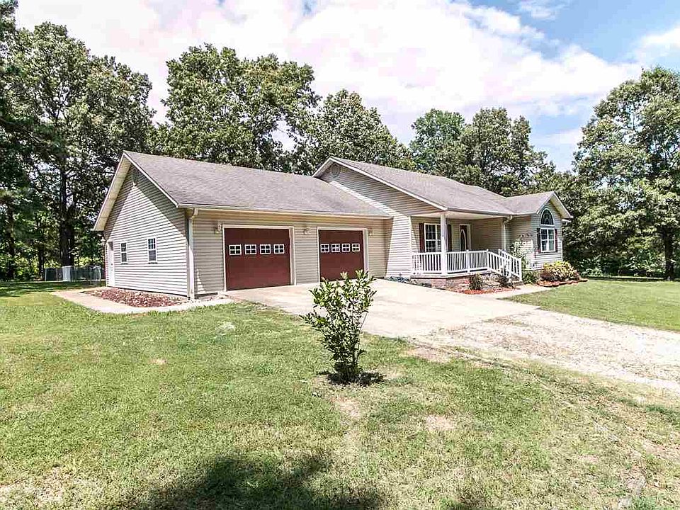 1st image of 405 Stone Creek Dr