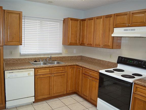 4th image of 309 Alba Ln