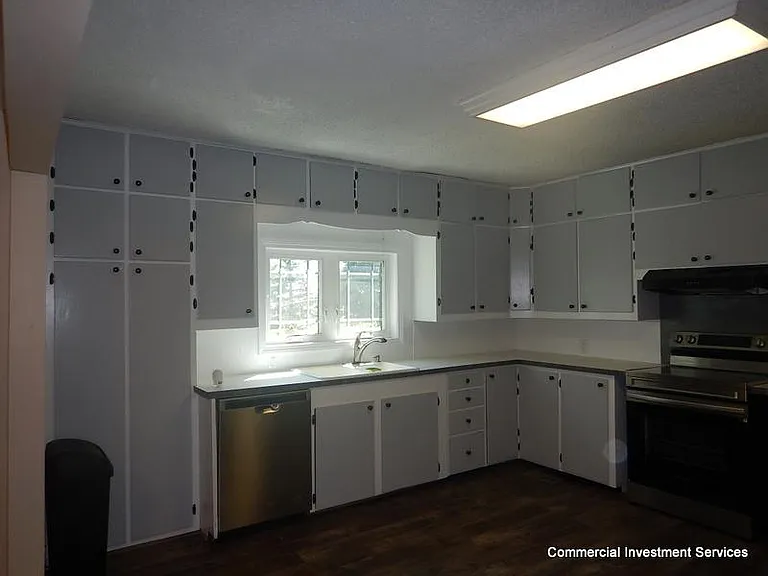5724 S Beveridge Rd — Photo 3