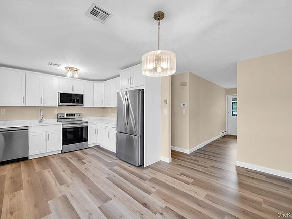 3rd image of 380 Woodbridge Drive #D