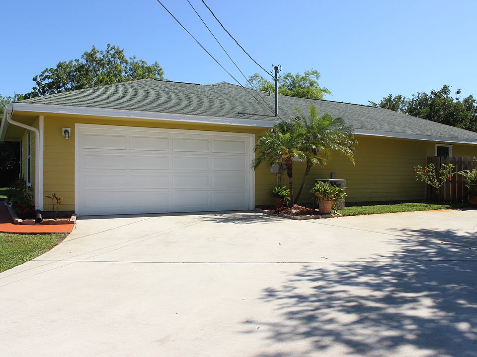 1st image of 4621 SW Flintstone Dr