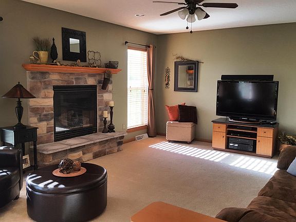 4th image of 1435 Dovetail Dr