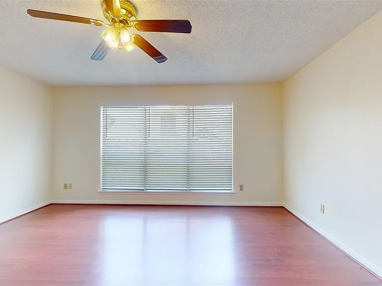 13202 Terralyn Way — Photo 10
