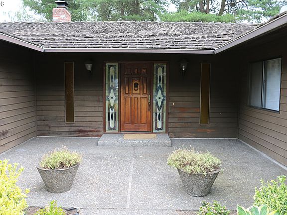 3rd image of 4601 NE 62nd Ave