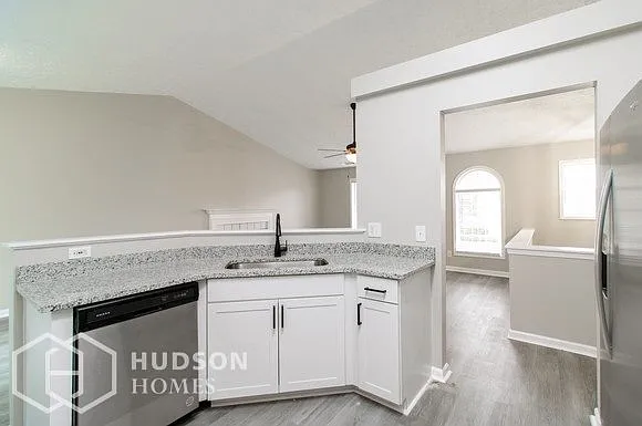 2525 Cat Hollow Ct NW — Photo 4
