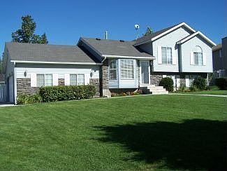 1st image of 2290 N Sunset Dr
