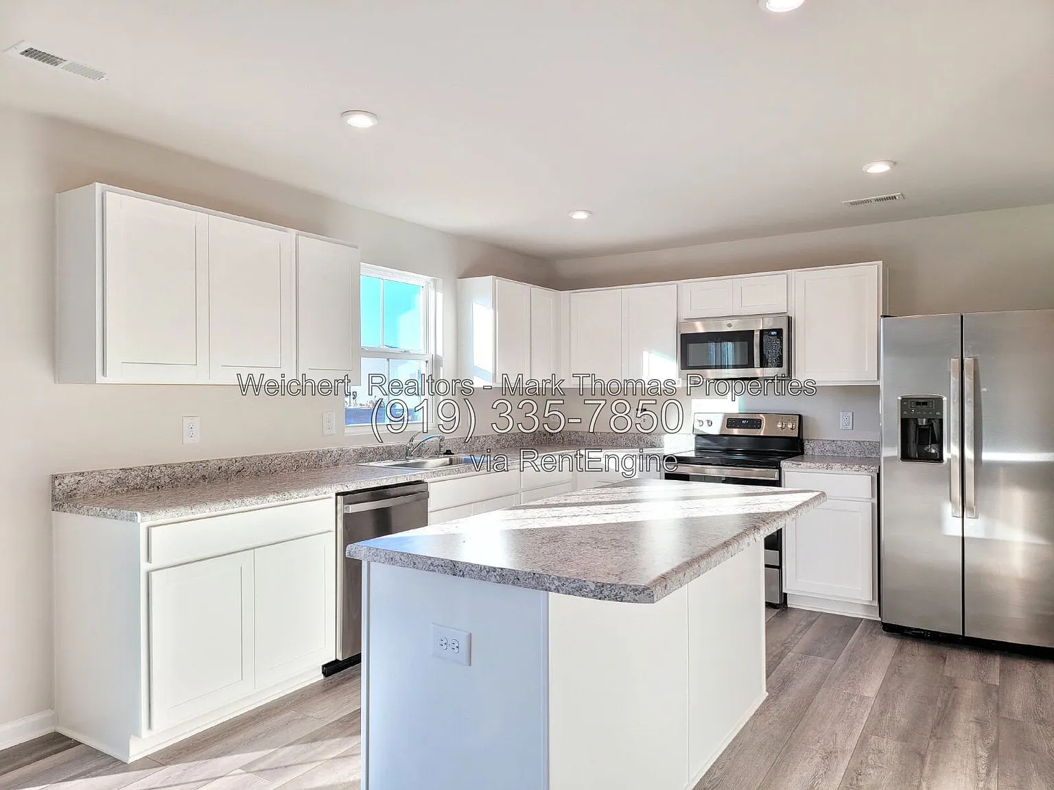 4 bed, 2.5 bath, 2223 sqft, $2,295 — Photo 3