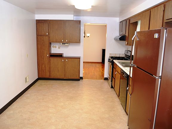 Eat In Kitchen