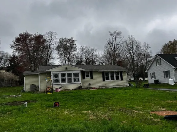 27 1st Ave, Elkton, MD 21921