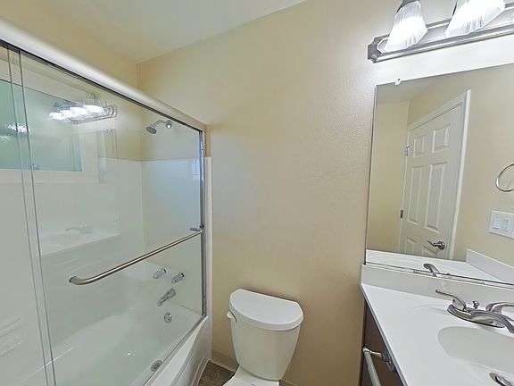 5th image of 782 Coleman Ave APT D