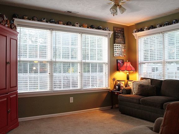 5th image of 6821 Country Place Dr